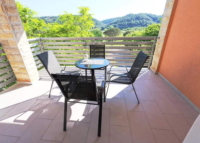 Appartamento Chilla ***