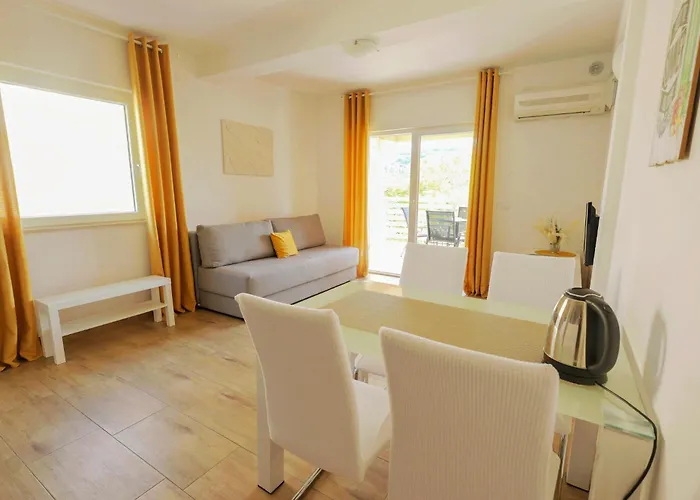 Chilla *** Apartment Lopar