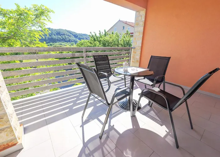 Chilla *** Apartment Lopar